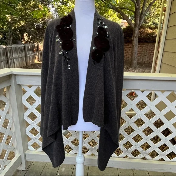 Saks 5th Avenue Open Gray Cardigan Cashmere Small Embellished Beaded Lagenlook - Picture 2 of 9